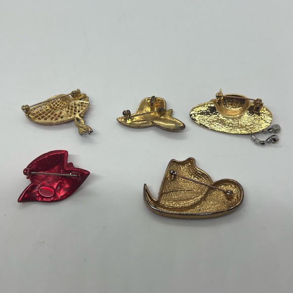Red hat society vintage brooch bundle